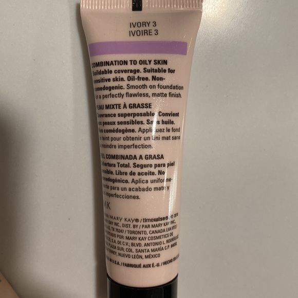 MK18.  NIB.  MARY KAY MATTE-WEAR LIQUID FOUNDATION IVORY 3 - Picture 2 of 6